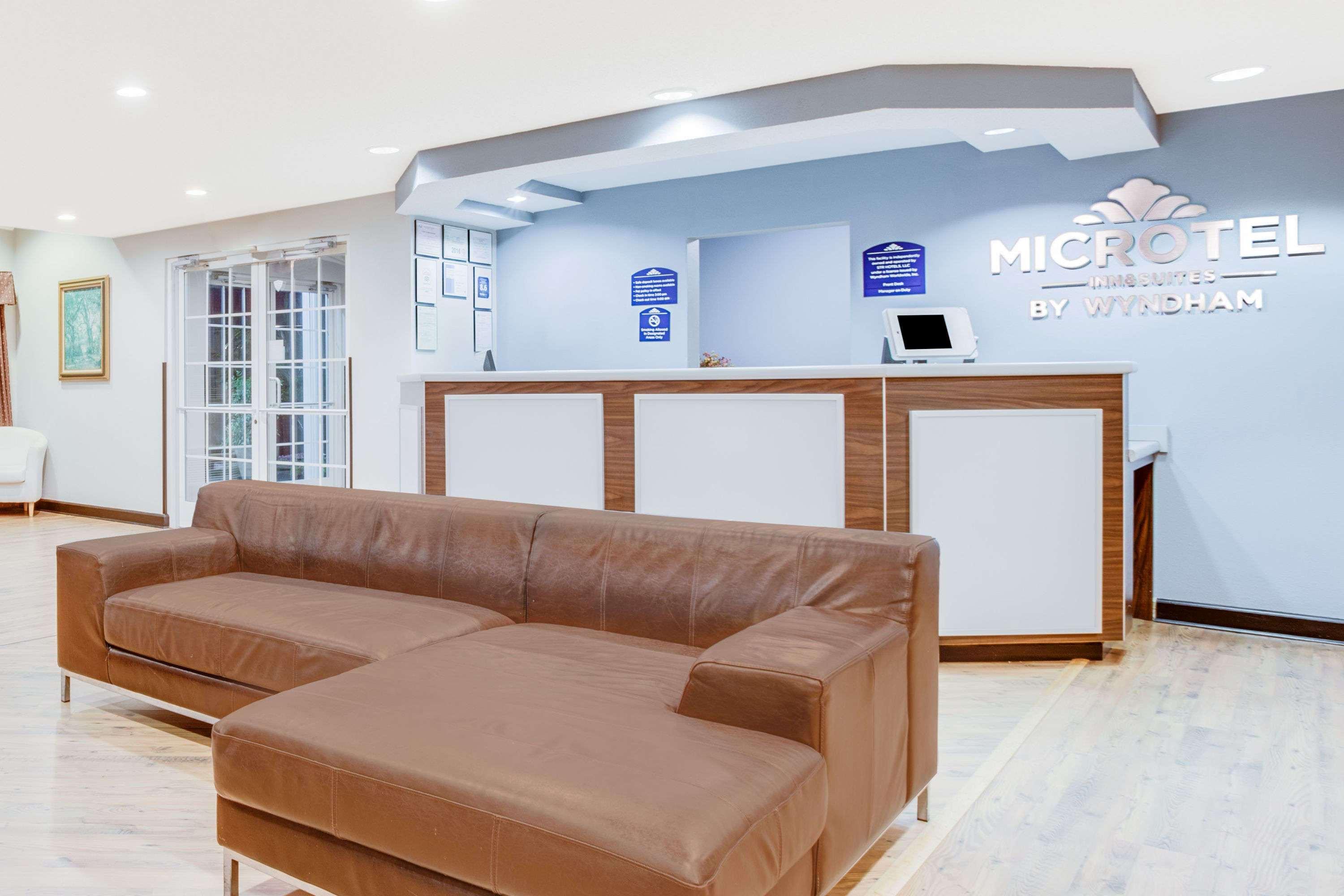 Microtel Inn & Suites Columbus North المظهر الخارجي الصورة