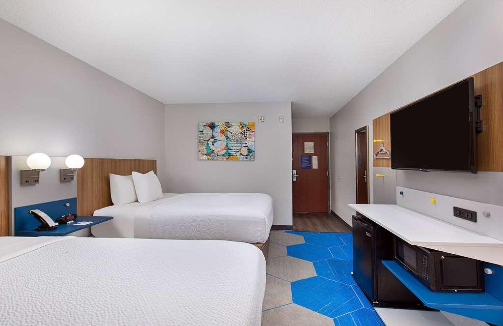 Microtel Inn & Suites Columbus North الغرفة الصورة