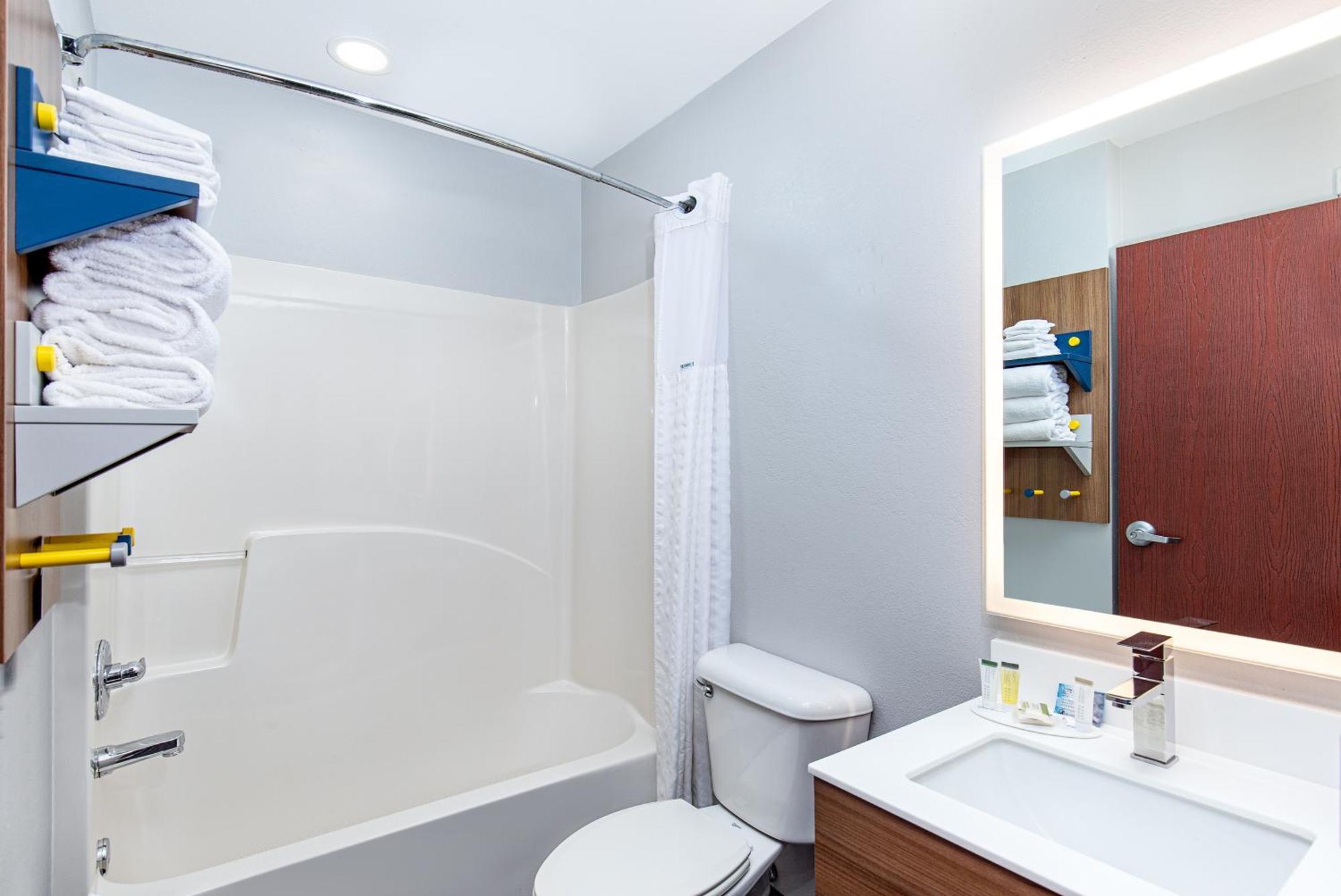 Microtel Inn & Suites Columbus North المظهر الخارجي الصورة