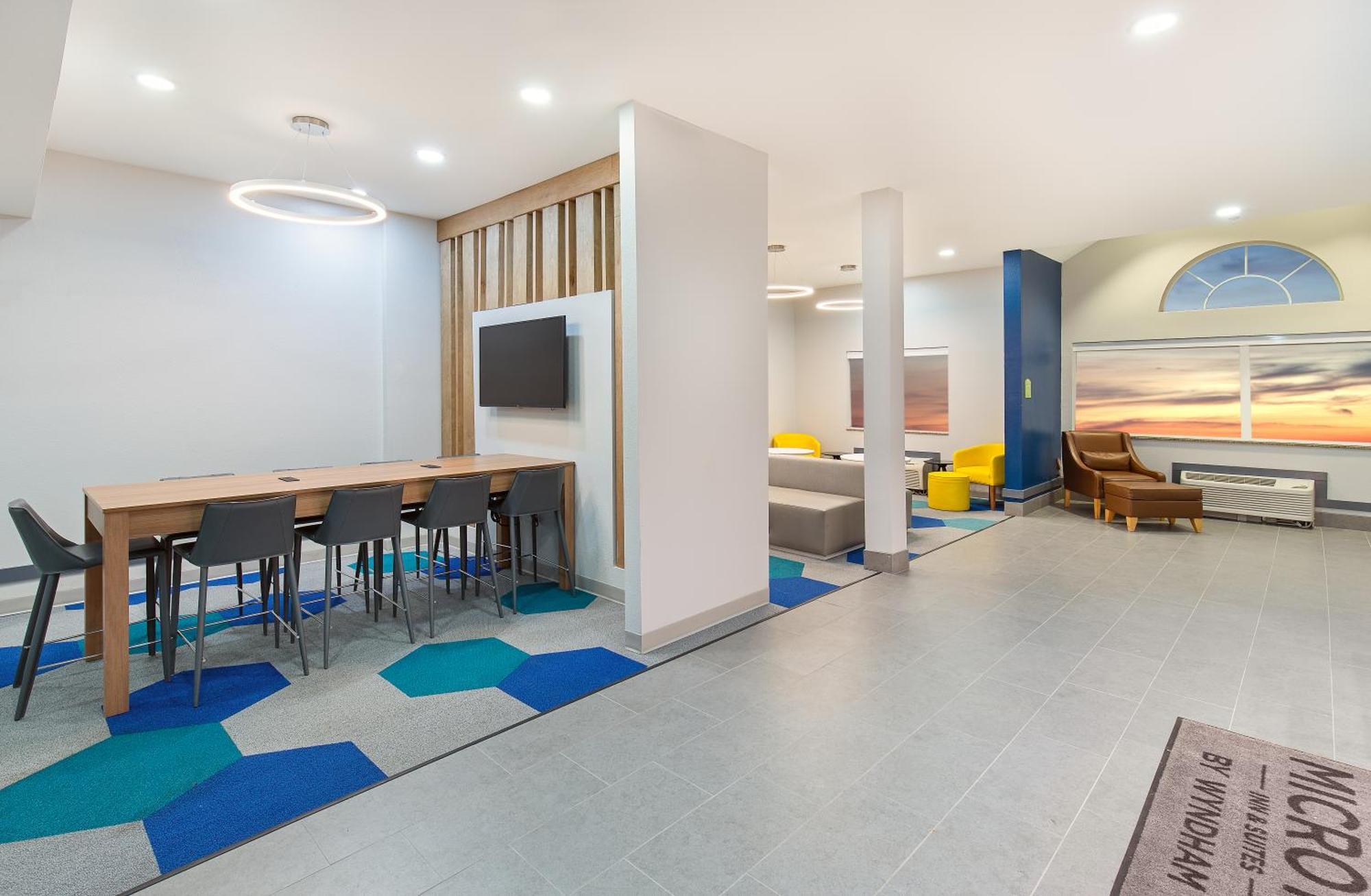 Microtel Inn & Suites Columbus North المظهر الخارجي الصورة