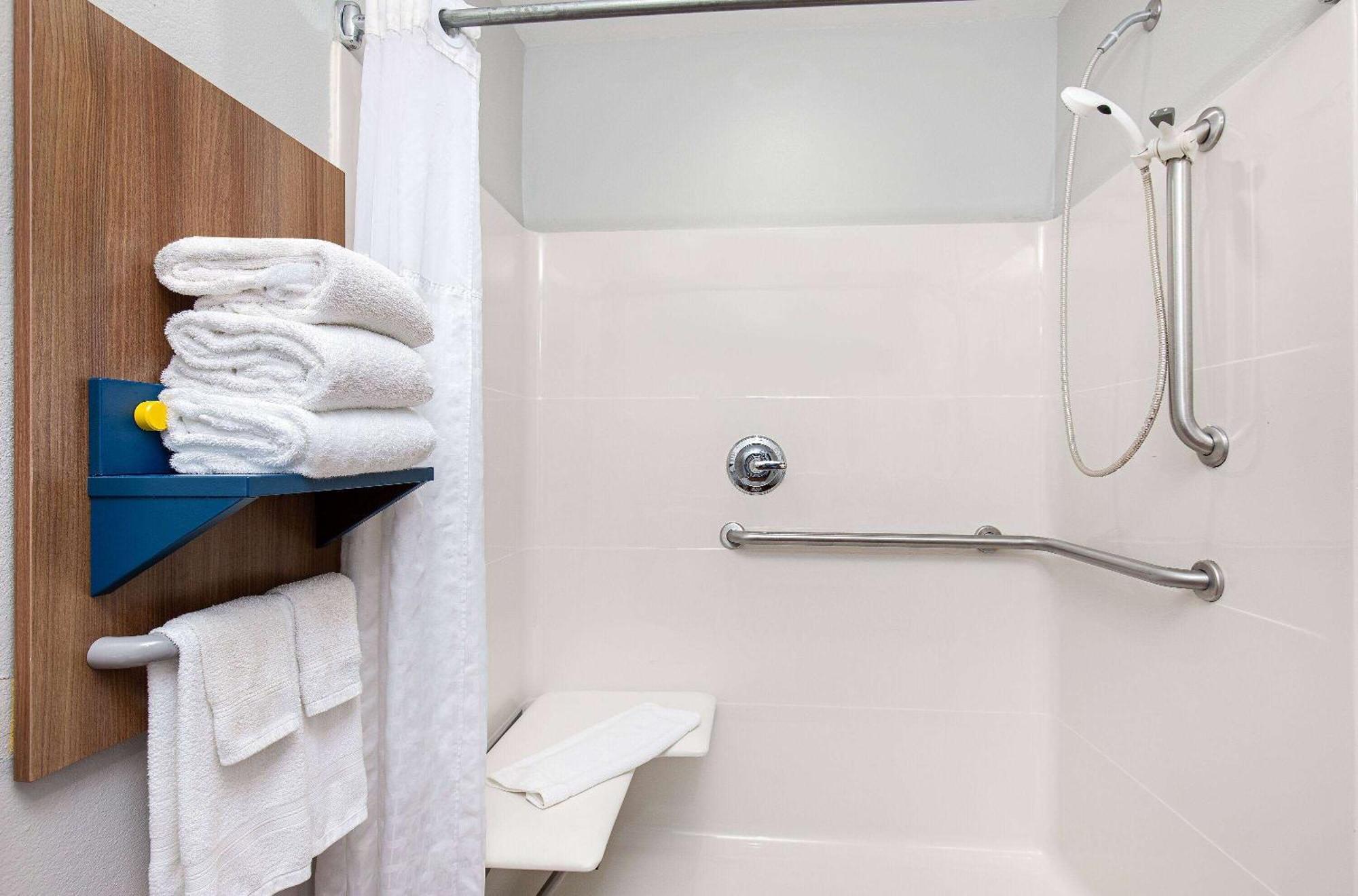 Microtel Inn & Suites Columbus North المظهر الخارجي الصورة